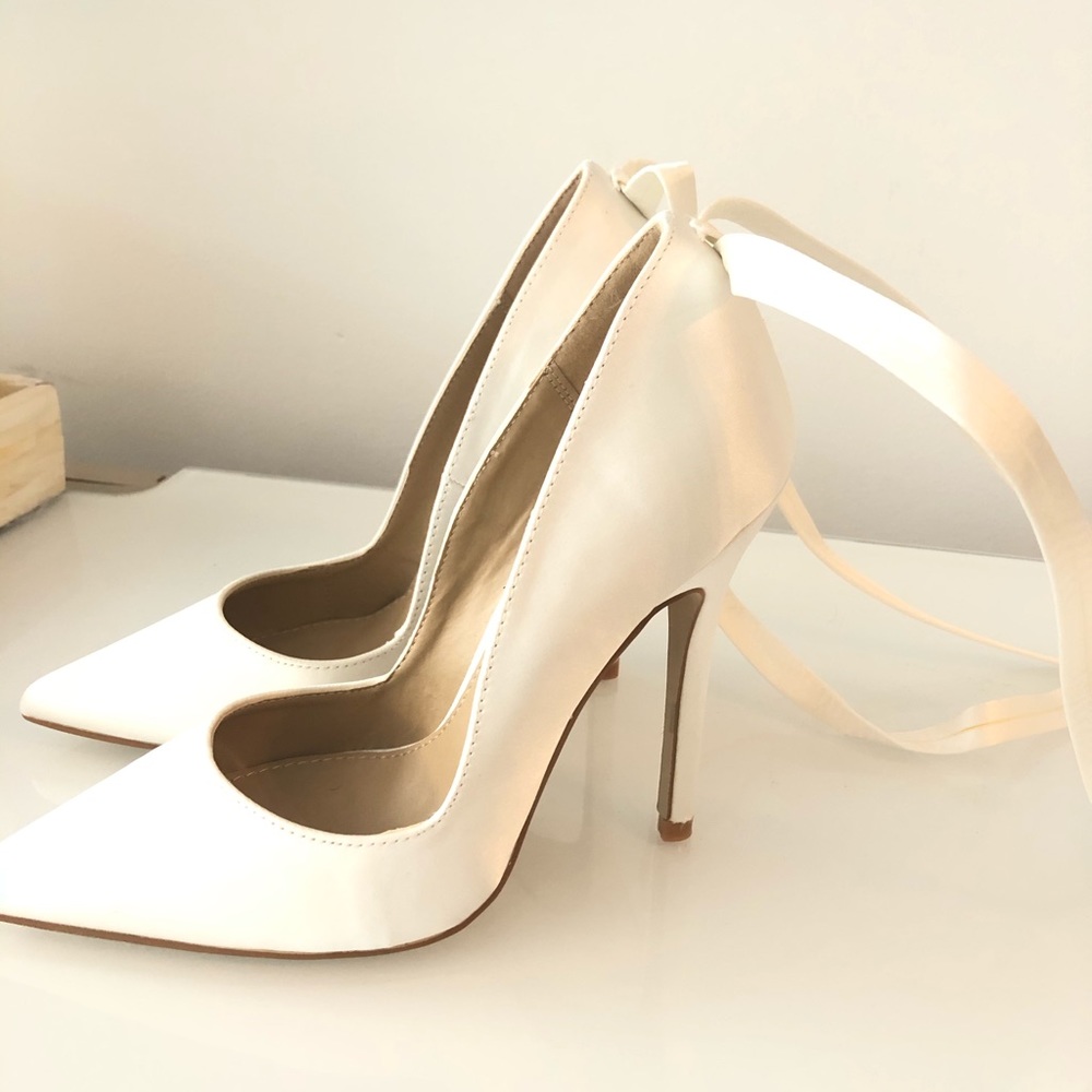 Gorgeous, never worn ASOS strappy white heels - Picture 4 of 4